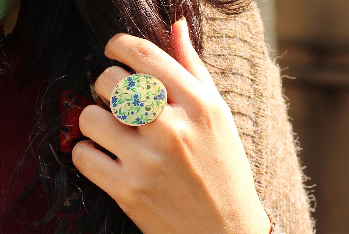1.2" Resizable Brass Statement Ring with Floral Pattern - Green Blue Tone - Women Accessories / Gifts - Buy in Bulk Wholesale